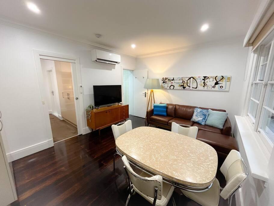 Appartamento East Melbourne Unit With Courtyard Esterno foto